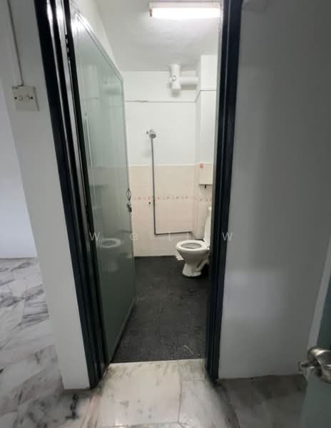 Apartment for Sale at Pandan Heights Condominium - W G Liew - Bathroom - PropertyGuru.com.my