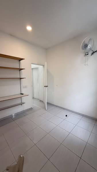 Rumah Teres 2 Tingkat untuk Disewa di Taman Perniagaan Setia (Johor Bahru) - Samuel Lee - Interior - PropertyGuru.com.my
