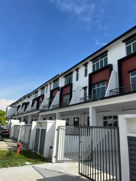 2.5-storey Terraced House for Rent in Taman Kundang Jaya (Rawang) - Ean Leong - Exterior - PropertyGuru.com.my