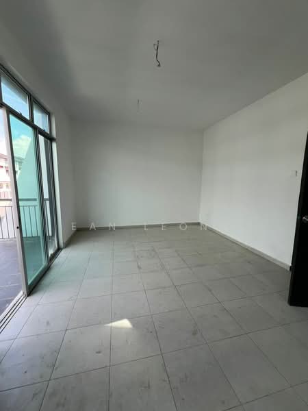 2.5-storey Terraced House for Rent in Taman Kundang Jaya (Rawang) - Ean Leong - Balcony - PropertyGuru.com.my