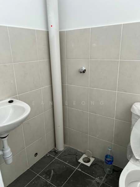 2.5-storey Terraced House for Rent in Taman Kundang Jaya (Rawang) - Ean Leong - Bathroom - PropertyGuru.com.my