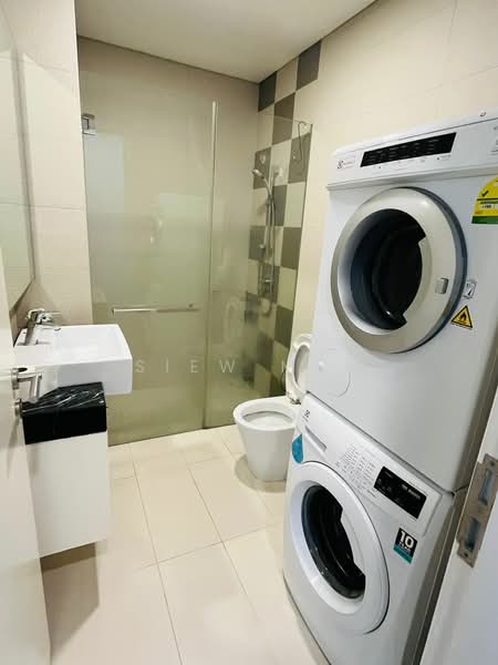 Service Residence for Rent at Three28 Tun Razak - Siew Mei - Bathroom - PropertyGuru.com.my