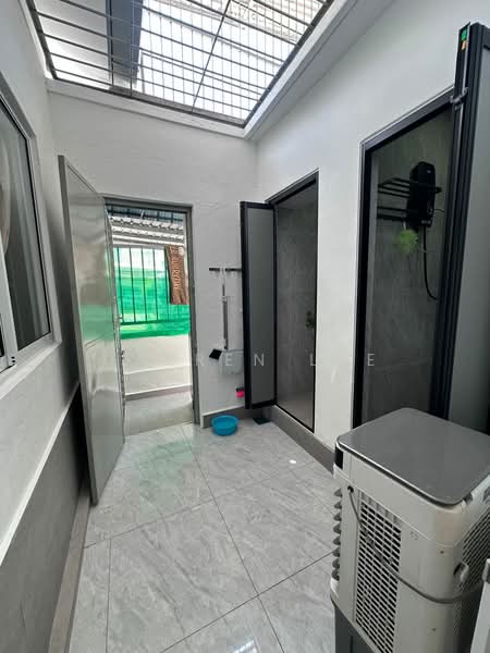 Rumah Teres 1 Tingkat untuk Dijual di Tanjung Tokong (Penang) - Darren Lye - Bathroom - PropertyGuru.com.my