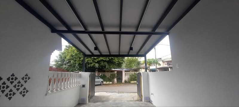Rumah Teres 2 Tingkat untuk Disewa di Taman Johor Jaya (Johor Bahru) - Khairi Ismail - Exterior - PropertyGuru.com.my