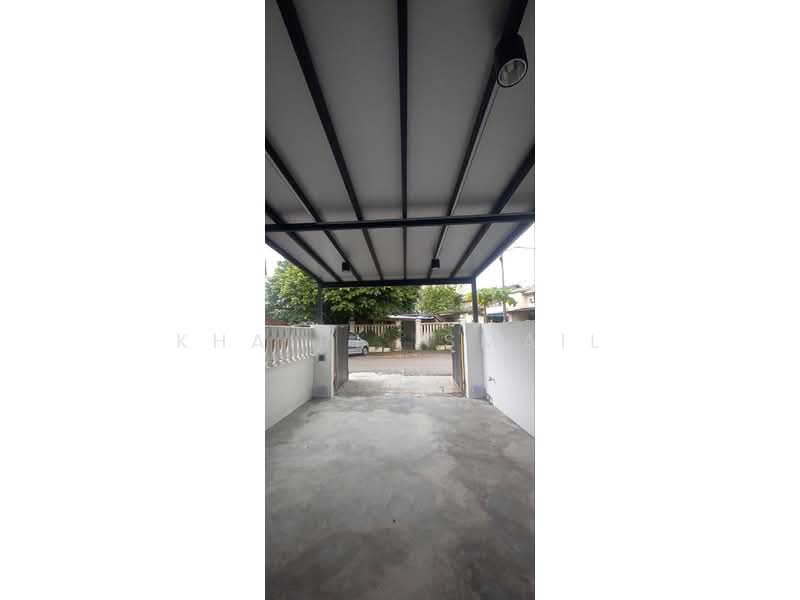Rumah Teres 2 Tingkat untuk Disewa di Taman Johor Jaya (Johor Bahru) - Khairi Ismail - Exterior - PropertyGuru.com.my