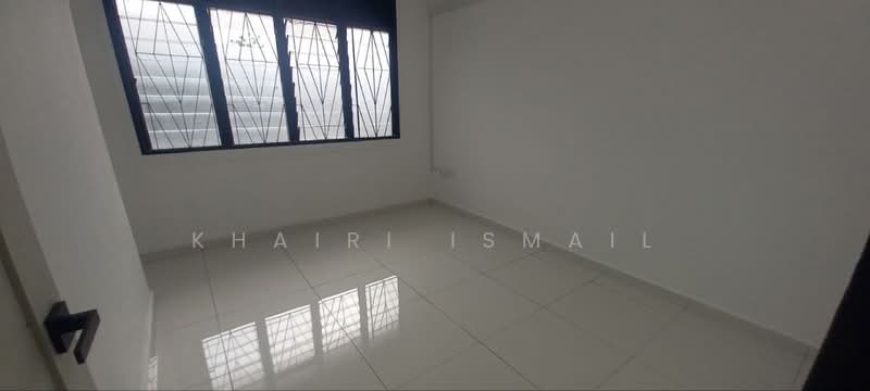 Rumah Teres 2 Tingkat untuk Disewa di Taman Johor Jaya (Johor Bahru) - Khairi Ismail - Interior - PropertyGuru.com.my