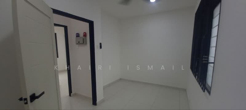 Rumah Teres 2 Tingkat untuk Disewa di Taman Johor Jaya (Johor Bahru) - Khairi Ismail - Interior - PropertyGuru.com.my