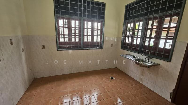 Bungalow House for Sale in Kota Seriemas (Nilai) - Joe Matthew - Kitchen - PropertyGuru.com.my