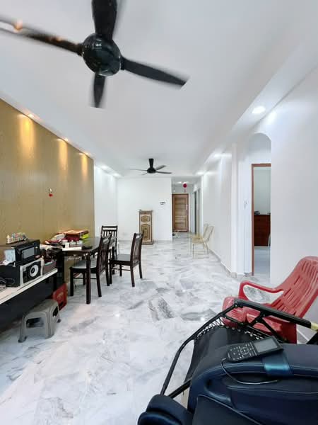 Pangsapuri untuk Dijual di Taman Sri Murni Fasa 2 - Derrick Lee - Living Room - PropertyGuru.com.my