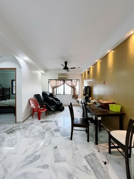 Pangsapuri untuk Dijual di Taman Sri Murni Fasa 2 - Derrick Lee - Living Room - PropertyGuru.com.my