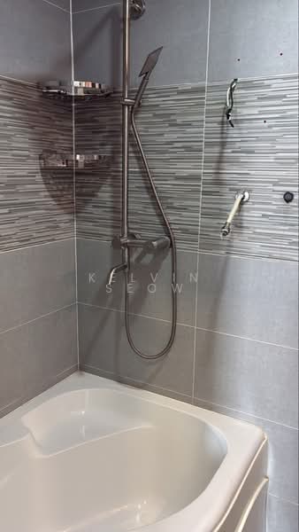 Pangsapuri untuk Disewa di Mutiara Heights - Kelvin Seow - Bathroom - PropertyGuru.com.my