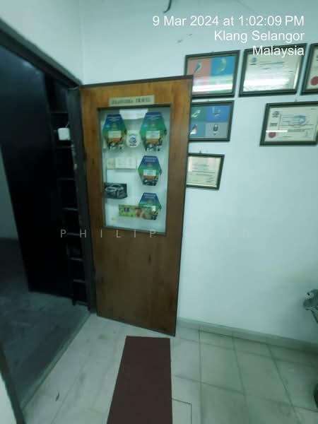 Office for Sale in Klang (Selangor) - Philip Chin - Entrance - PropertyGuru.com.my