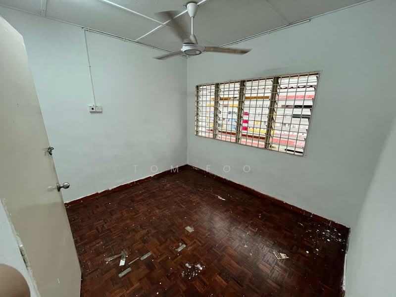 2-storey Terraced House for Sale in Taman Bukit Katil Indah (Bukit Katil) - Tom Foo - Interior - PropertyGuru.com.my