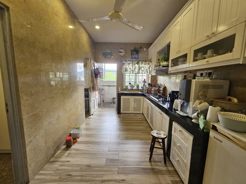Semi-Detached House for Sale in Ukay Perdana (Ulu Kelang) - BEN NG - Kitchen - PropertyGuru.com.my