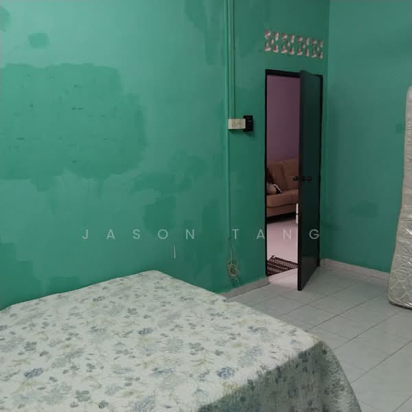 Bungalow for Rent in Plentong (Johor) - Jason Tang - Bedroom - PropertyGuru.com.my