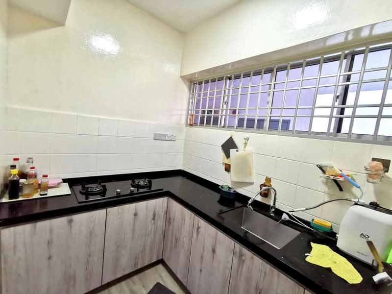 Pangsapuri untuk Disewa di Desa Bukit Dumbar - Gan Chun Kai - Kitchen - PropertyGuru.com.my