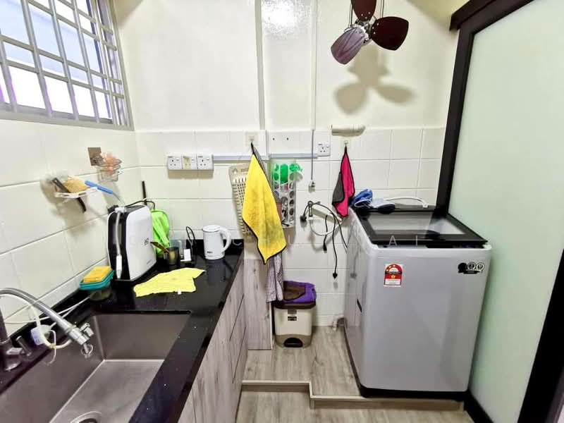 Pangsapuri untuk Disewa di Desa Bukit Dumbar - Gan Chun Kai - Kitchen - PropertyGuru.com.my
