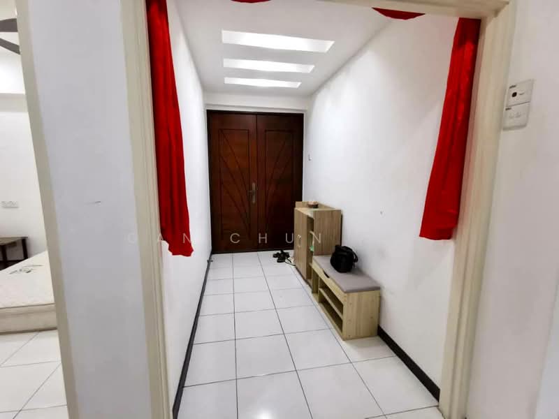 Pangsapuri untuk Disewa di Desa Bukit Dumbar - Gan Chun Kai - Entrance - PropertyGuru.com.my