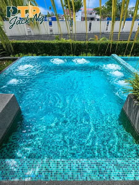 Servis Apartment untuk Disewa di Avenue Garden - Jack Ng - Pool - PropertyGuru.com.my