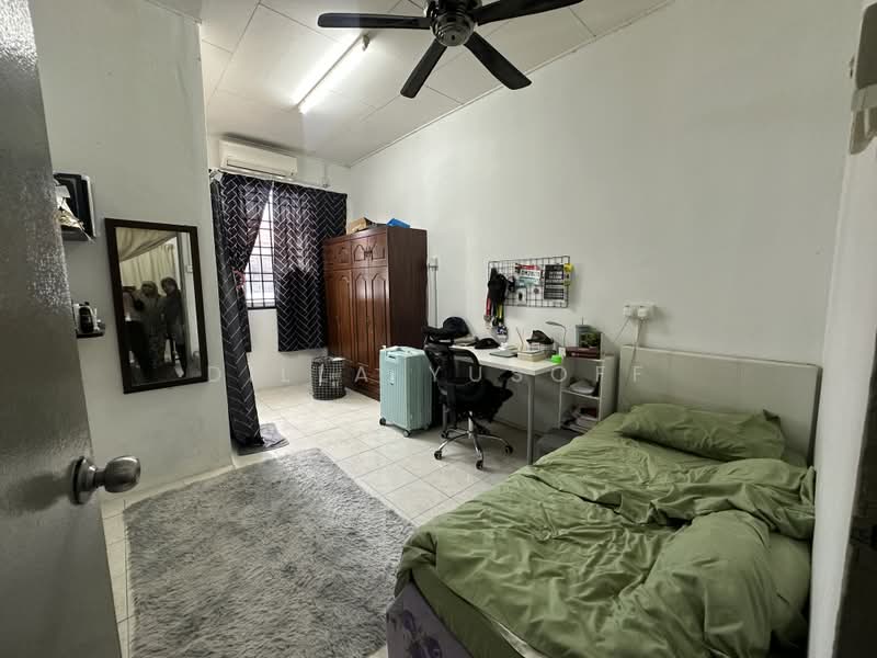 Rumah Teres 2 Tingkat untuk Dijual di Senawang (Negeri Sembilan) - DILLA YUSOFF - Bedroom - PropertyGuru.com.my