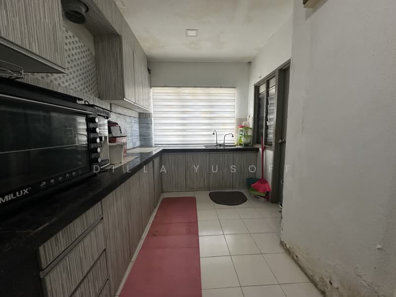 Rumah Teres 2 Tingkat untuk Dijual di Senawang (Negeri Sembilan) - DILLA YUSOFF - Kitchen - PropertyGuru.com.my