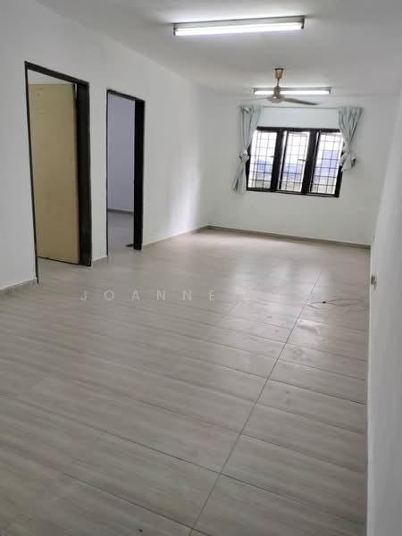 Flat for Sale at Desa Sri Puteri - Joanne Yan - Living Room - PropertyGuru.com.my