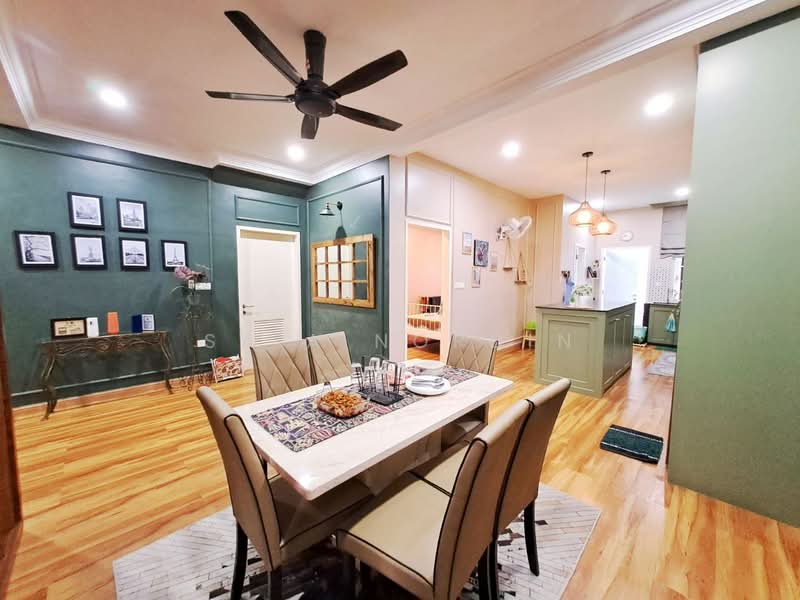 Rumah Teres 2 Tingkat untuk Dijual di Seremban (Negeri Sembilan) - Sa'a Nordin - Dining Room - PropertyGuru.com.my