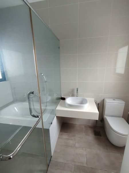 Condominium for Rent at Seri Puteri Hills - Jeffrey Yap - Bathroom - PropertyGuru.com.my