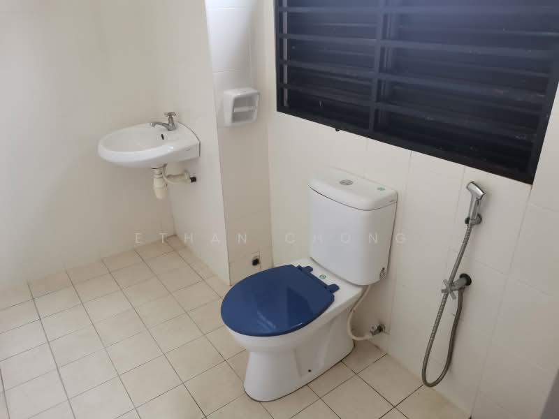 Rumah Teres 2 Tingkat untuk Disewa di Klang (Selangor) - Ethan Chong - Bathroom - PropertyGuru.com.my