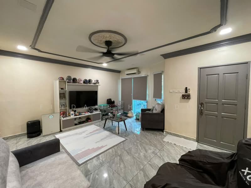 2-storey Terraced House for Sale in Taman Wangsa (Klang) - Firdaus Hamidun - Living Room - PropertyGuru.com.my