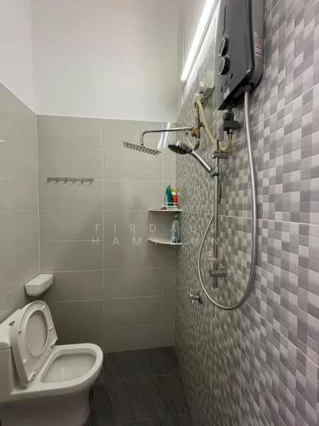 2-storey Terraced House for Sale in Taman Wangsa (Klang) - Firdaus Hamidun - Bathroom - PropertyGuru.com.my