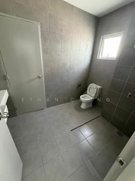 2-storey Terraced House for Rent in Kota Bayuemas (Klang) - Ethan Chong - Bathroom - PropertyGuru.com.my
