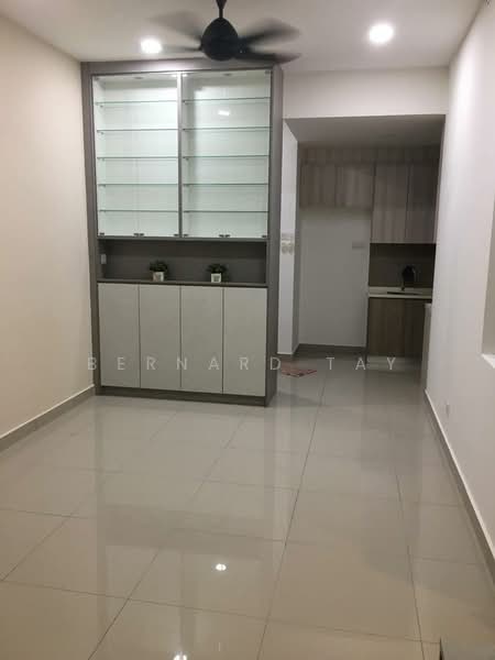 Kondominium untuk Dijual di Mutiara Ville - Bernard Tay - Living Room - PropertyGuru.com.my