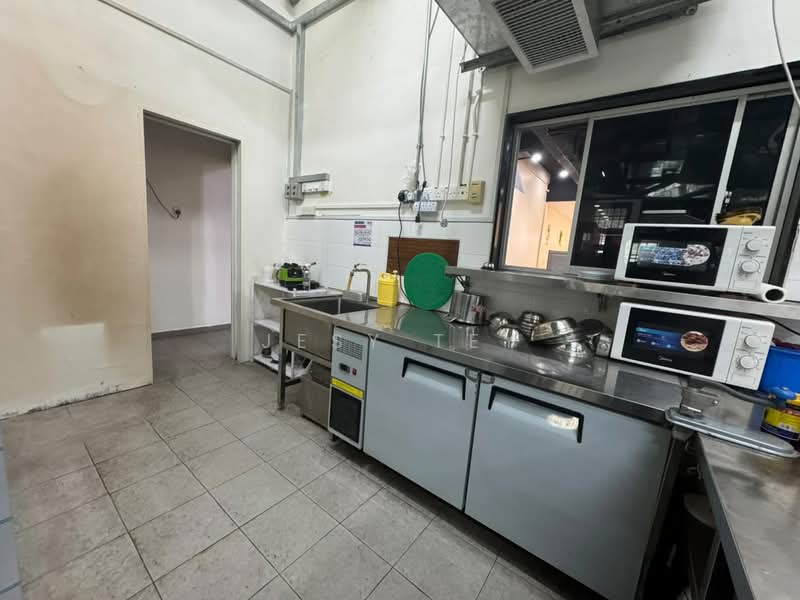 Kedai untuk Disewa di Taman Molek (Johor Bahru) - Jesy Tey - Kitchen - PropertyGuru.com.my