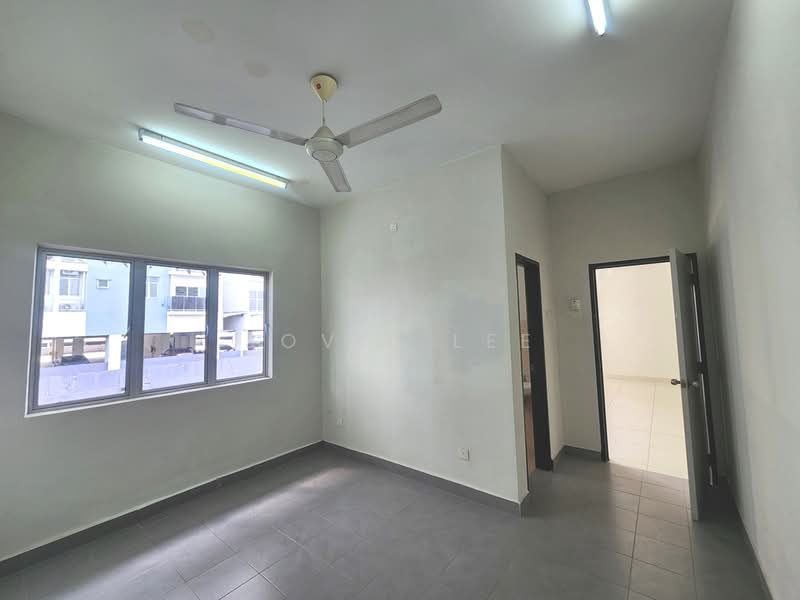 Rumah Bandar untuk Dijual di Taman Saujana Suria (Kajang) - Jovie Lee - Interior - PropertyGuru.com.my