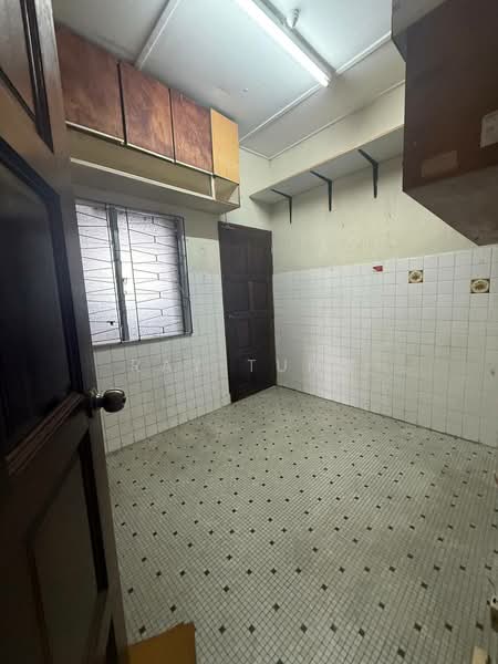 Rumah Banglo untuk Dijual di Johor Bahru (Johor) - Ray Tung - Kitchen - PropertyGuru.com.my