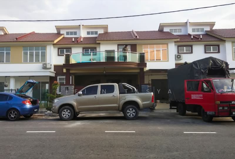 Rumah Teres 2 Tingkat untuk Dijual di Rawang (Selangor) - Fifi Natasya - Exterior - PropertyGuru.com.my