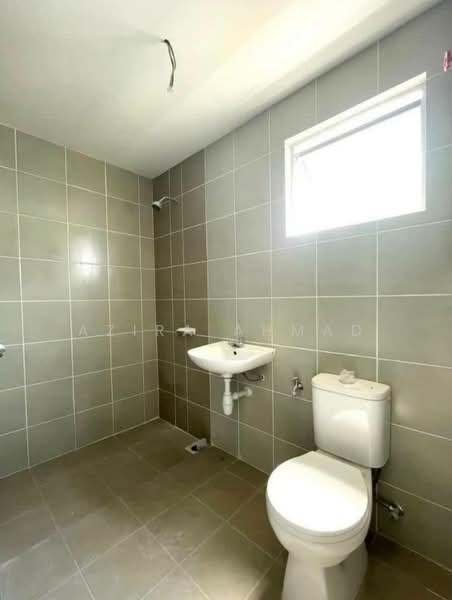 2-storey Terraced House for Sale in Dengkil (Selangor) - Azira Ahmad - Bathroom - PropertyGuru.com.my