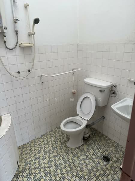 Rumah Teres 2 Tingkat untuk Dijual di Kawasan 6, Taman Gembira Baru (Klang) - Joey Wong - Bathroom - PropertyGuru.com.my
