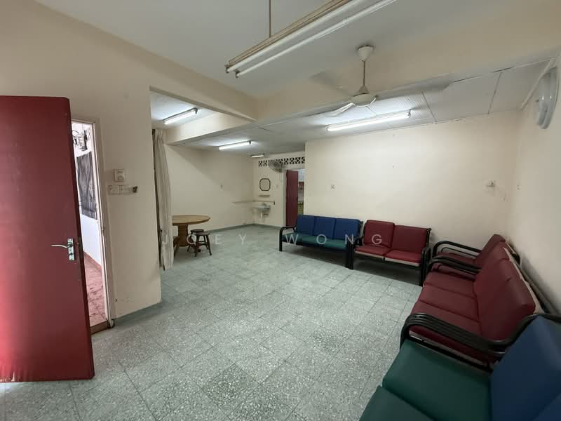 2-storey Terraced House for Sale in Kawasan 6, Taman Gembira Baru (Klang) - Joey Wong - Living Room - PropertyGuru.com.my