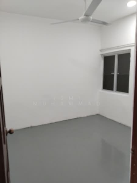 1-storey Terraced House for Sale in Taman Paroi Jaya (Paroi) - Ismi Muhammad - Interior - PropertyGuru.com.my
