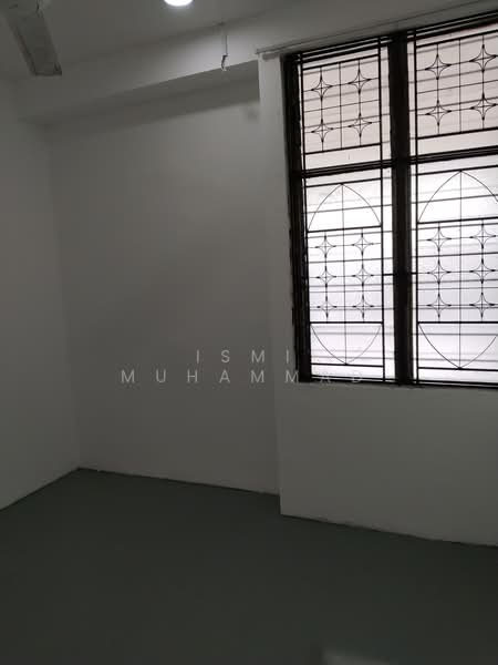 1-storey Terraced House for Sale in Taman Paroi Jaya (Paroi) - Ismi Muhammad - Interior - PropertyGuru.com.my