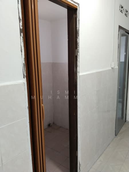 1-storey Terraced House for Sale in Taman Paroi Jaya (Paroi) - Ismi Muhammad - Interior - PropertyGuru.com.my
