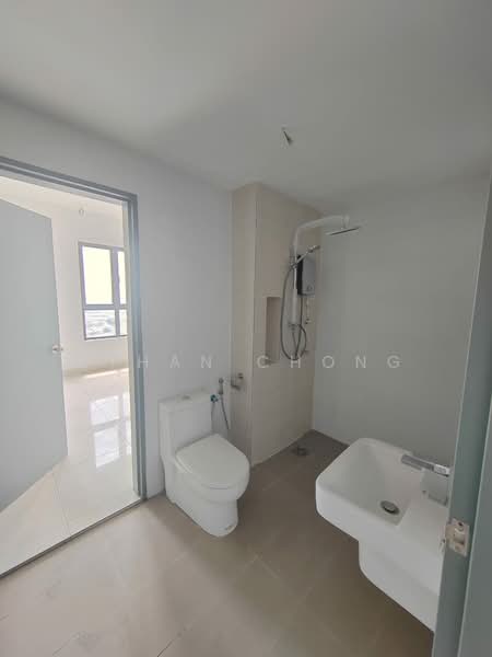 Servis Apartment untuk Dijual di TRIO By Setia - Ethan Chong - Bathroom - PropertyGuru.com.my