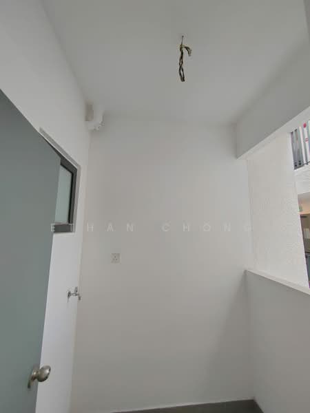 Servis Apartment untuk Dijual di TRIO By Setia - Ethan Chong - Balcony - PropertyGuru.com.my