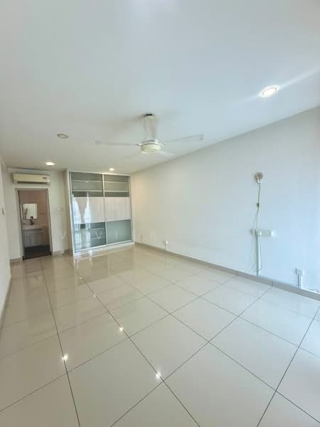 Pangsapuri untuk Dijual di D'Ambience Residences (Pangsapuri Ikatan Flora) - Vivien Keck - Interior - PropertyGuru.com.my