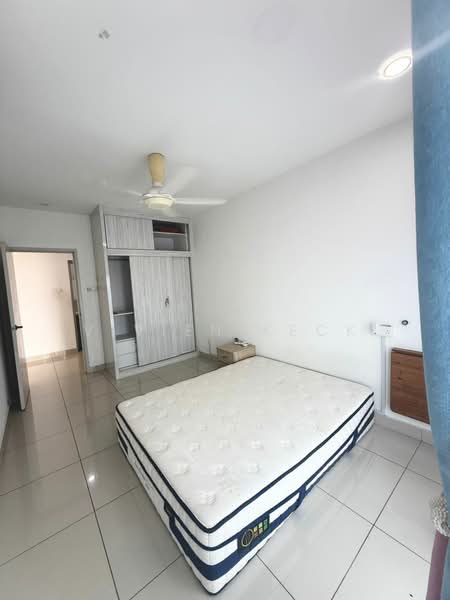 Pangsapuri untuk Dijual di D'Ambience Residences (Pangsapuri Ikatan Flora) - Vivien Keck - Bedroom - PropertyGuru.com.my
