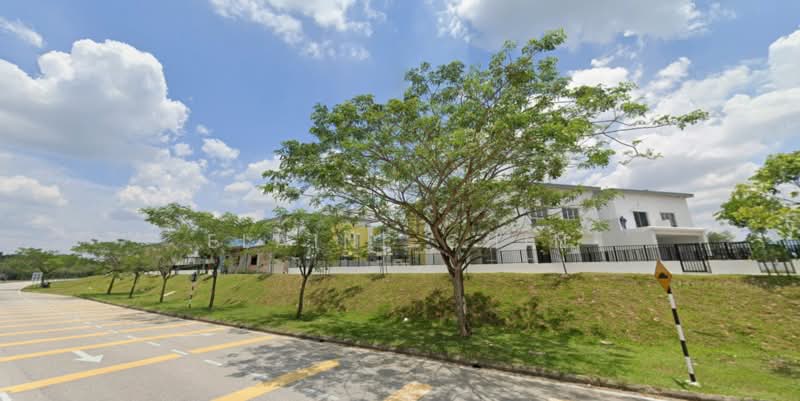 Shop for Rent in Bandar Tasik Puteri (Rawang) - Elaine Chin - Exterior - PropertyGuru.com.my