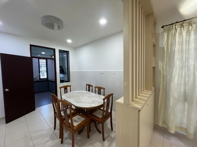 2-storey Terraced House for Sale in Taman Austin Duta (Tebrau) - Fong Lik - Dining Room - PropertyGuru.com.my