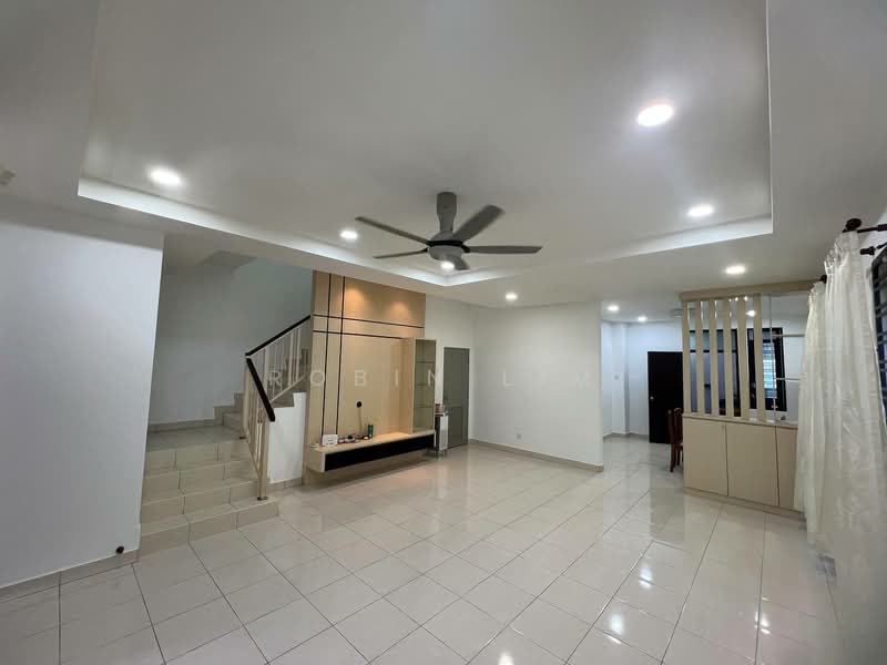 2-storey Terraced House for Sale in Taman Austin Duta (Tebrau) - Robin Lim - Living Room - PropertyGuru.com.my
